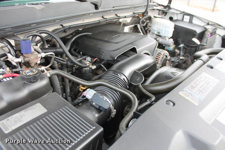 image for item DB5102 2010 Chevrolet Silverado 2500HD Z71 Ext. Cab pickup truck