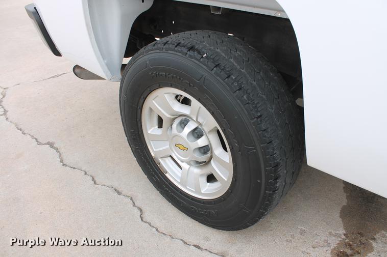 image for item DB5102 2010 Chevrolet Silverado 2500HD Z71 Ext. Cab pickup truck