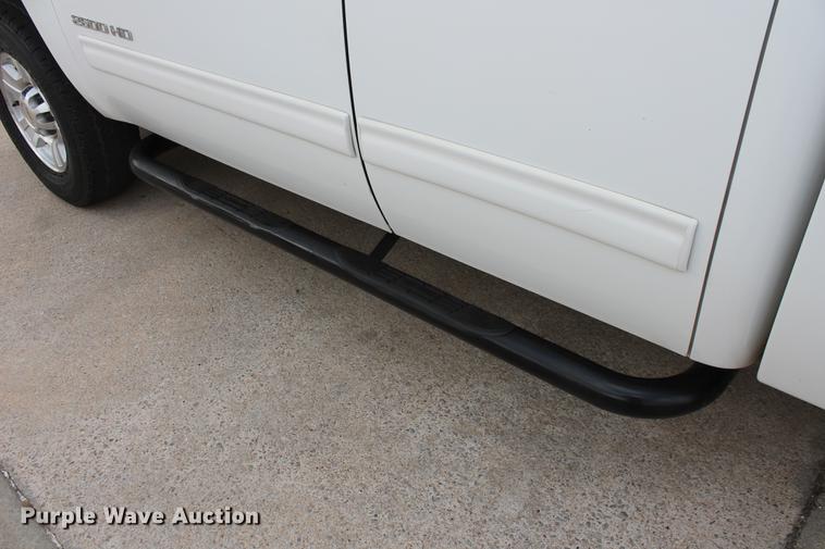 image for item DB5102 2010 Chevrolet Silverado 2500HD Z71 Ext. Cab pickup truck