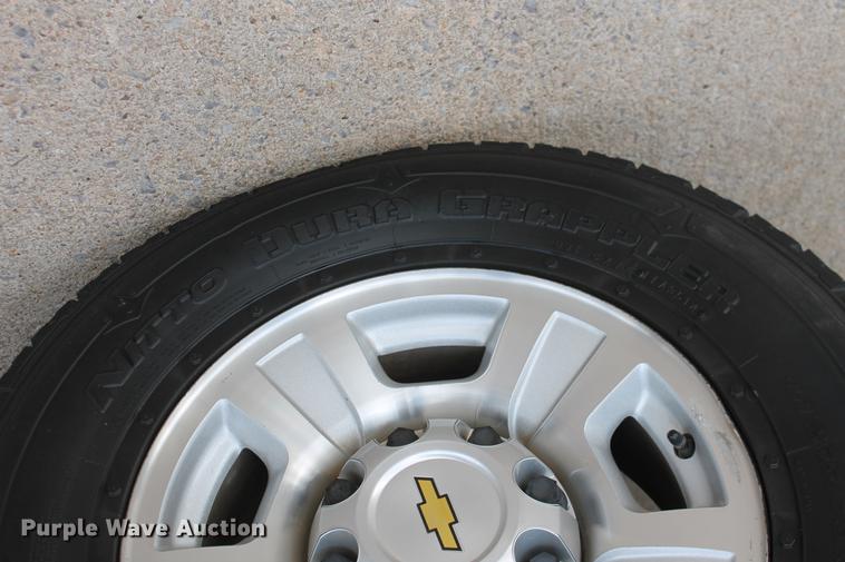 image for item DB5102 2010 Chevrolet Silverado 2500HD Z71 Ext. Cab pickup truck