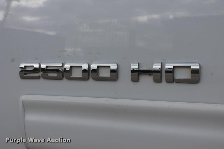 image for item DB5102 2010 Chevrolet Silverado 2500HD Z71 Ext. Cab pickup truck