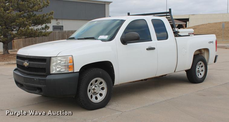 image for item DB5103 2007 Chevrolet Silverado 1500 Ext. Cab pickup truck