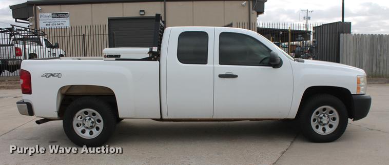 image for item DB5103 2007 Chevrolet Silverado 1500 Ext. Cab pickup truck