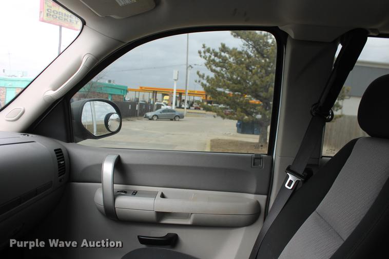 image for item DB5103 2007 Chevrolet Silverado 1500 Ext. Cab pickup truck