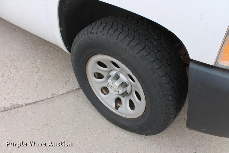 image for item DB5103 2007 Chevrolet Silverado 1500 Ext. Cab pickup truck