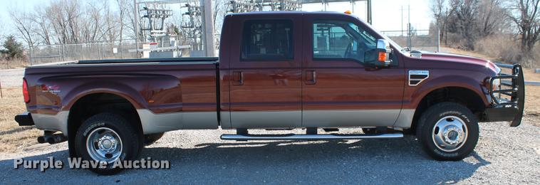 image for item DB5111 2008 Ford F350 Super Duty King Ranch Crew Cab pickup truck