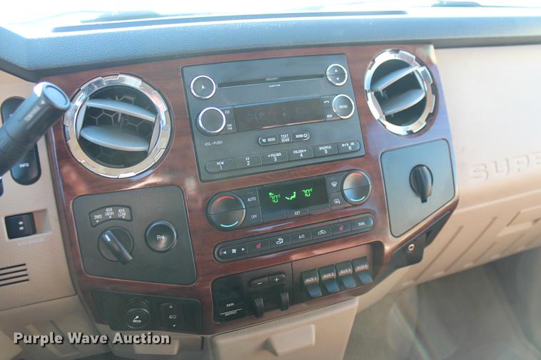 image for item DB5111 2008 Ford F350 Super Duty King Ranch Crew Cab pickup truck