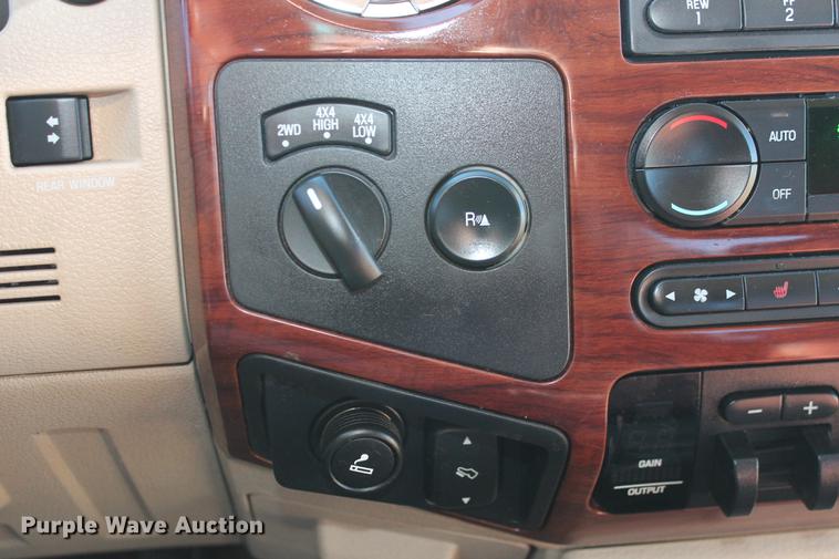 image for item DB5111 2008 Ford F350 Super Duty King Ranch Crew Cab pickup truck