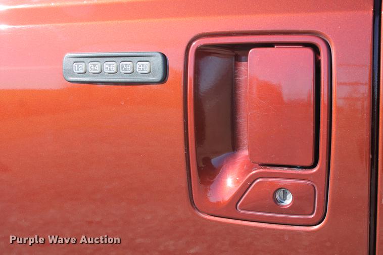 image for item DB5111 2008 Ford F350 Super Duty King Ranch Crew Cab pickup truck