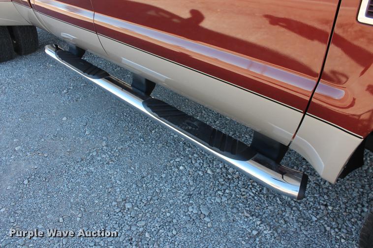 image for item DB5111 2008 Ford F350 Super Duty King Ranch Crew Cab pickup truck