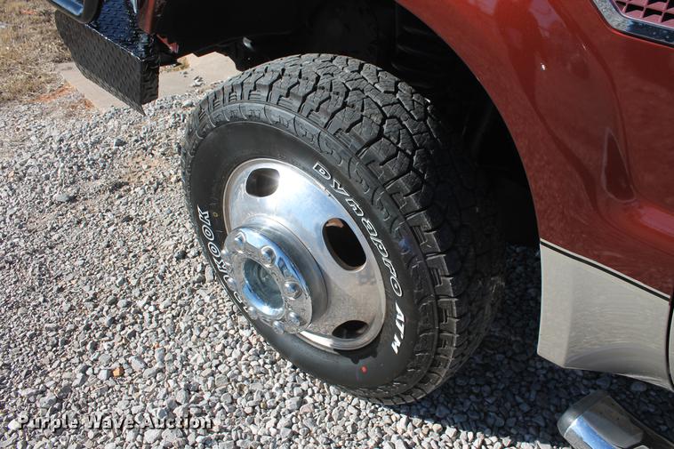 image for item DB5111 2008 Ford F350 Super Duty King Ranch Crew Cab pickup truck