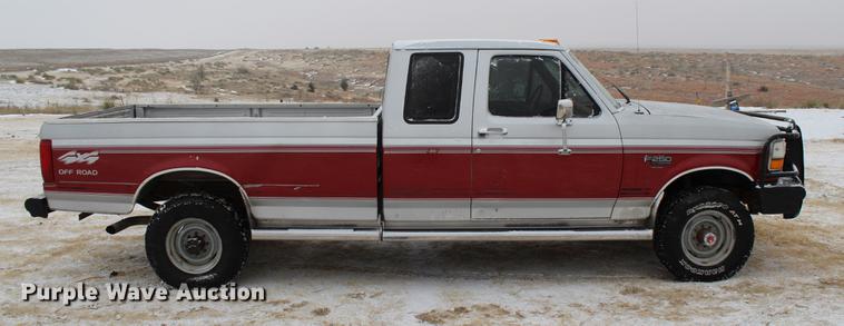 image for item DB6604 1993 Ford F250 SuperCab pickup truck