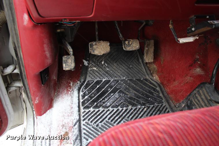 image for item DB6604 1993 Ford F250 SuperCab pickup truck