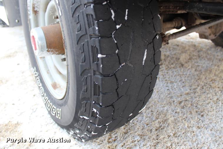 image for item DB6604 1993 Ford F250 SuperCab pickup truck