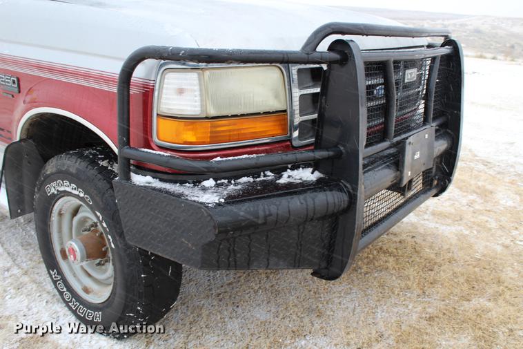 image for item DB6604 1993 Ford F250 SuperCab pickup truck