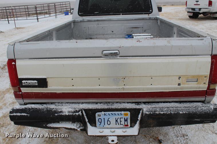 image for item DB6604 1993 Ford F250 SuperCab pickup truck