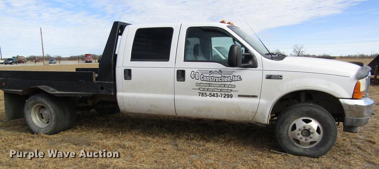 image for item DB6647 2001 Ford F350 Super Duty Crew Cab flatbed pickup truck