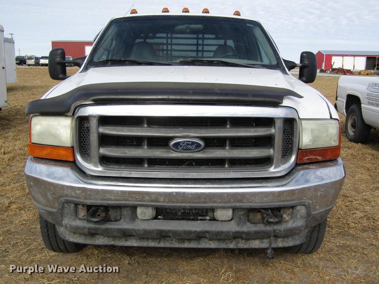 image for item DB6647 2001 Ford F350 Super Duty Crew Cab flatbed pickup truck