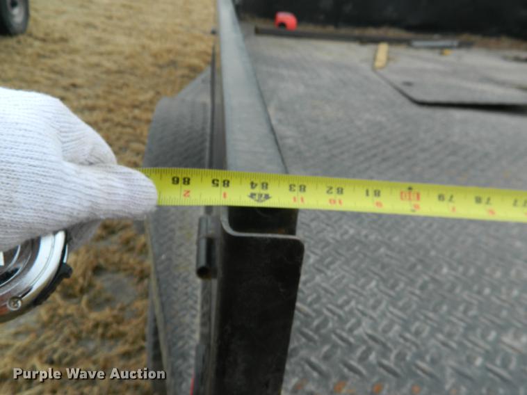 image for item DB6647 2001 Ford F350 Super Duty Crew Cab flatbed pickup truck