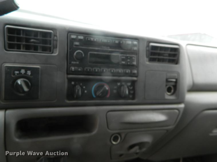 image for item DB6647 2001 Ford F350 Super Duty Crew Cab flatbed pickup truck