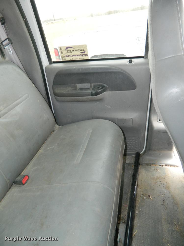 image for item DB6647 2001 Ford F350 Super Duty Crew Cab flatbed pickup truck