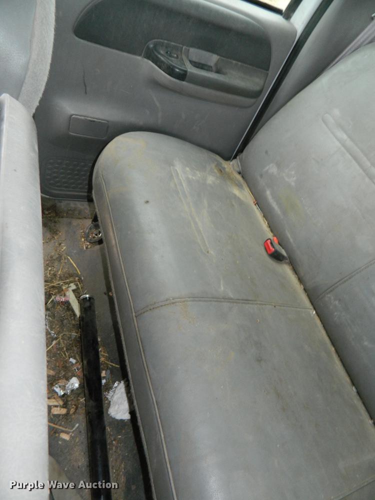 image for item DB6647 2001 Ford F350 Super Duty Crew Cab flatbed pickup truck