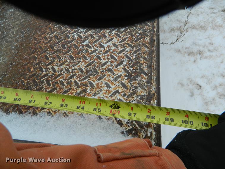 image for item DB6672 1975 Ford F350 flatbed pickup truck