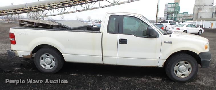 image for item DB7233 2007 Ford F150 pickup truck