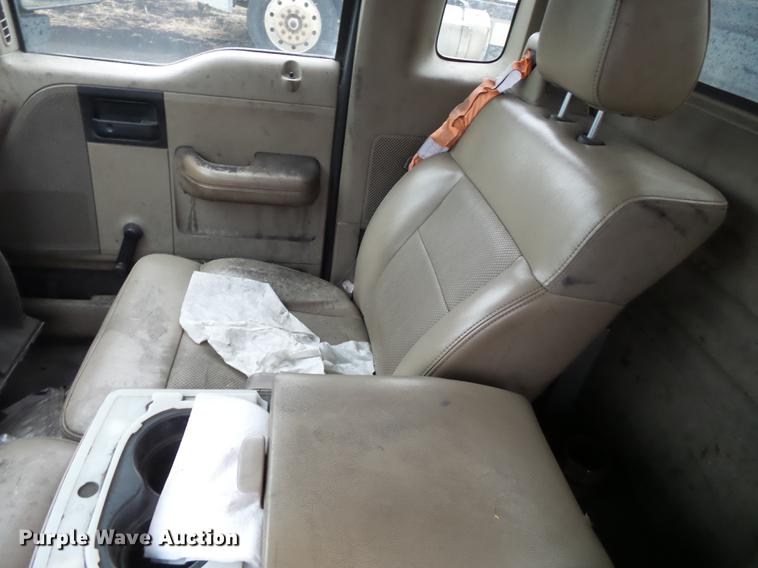 image for item DB7233 2007 Ford F150 pickup truck