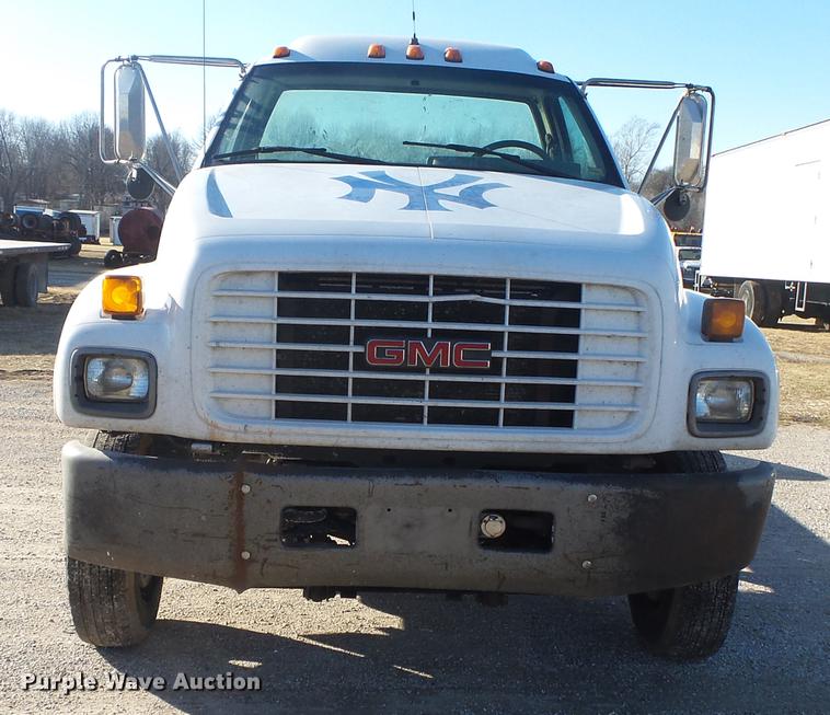 image for item DB7290 1999 GMC C6500 truck cab and chassis