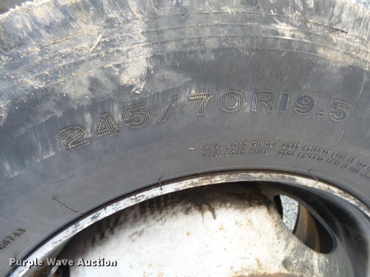 image for item DB7290 1999 GMC C6500 truck cab and chassis