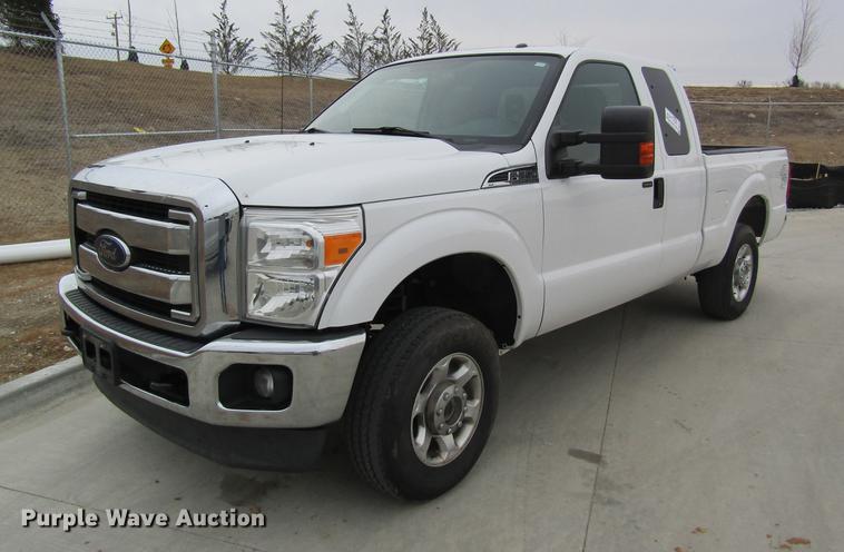 image for item DB9767 2013 Ford F250 Super Duty SuperCab pickup truck