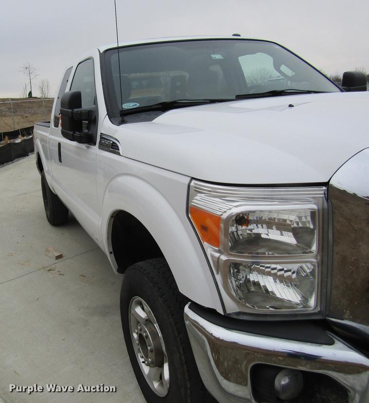 image for item DB9767 2013 Ford F250 Super Duty SuperCab pickup truck