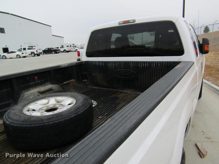image for item DB9767 2013 Ford F250 Super Duty SuperCab pickup truck