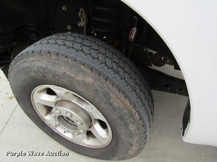 image for item DB9767 2013 Ford F250 Super Duty SuperCab pickup truck