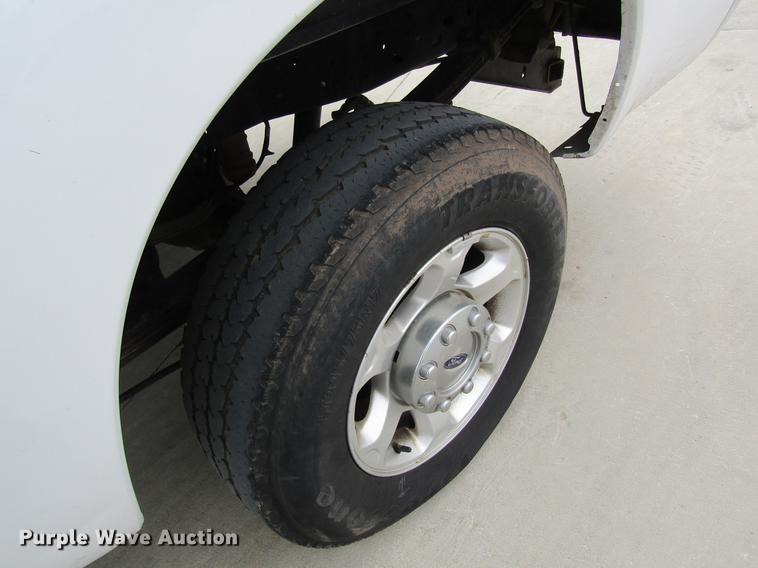 image for item DB9767 2013 Ford F250 Super Duty SuperCab pickup truck