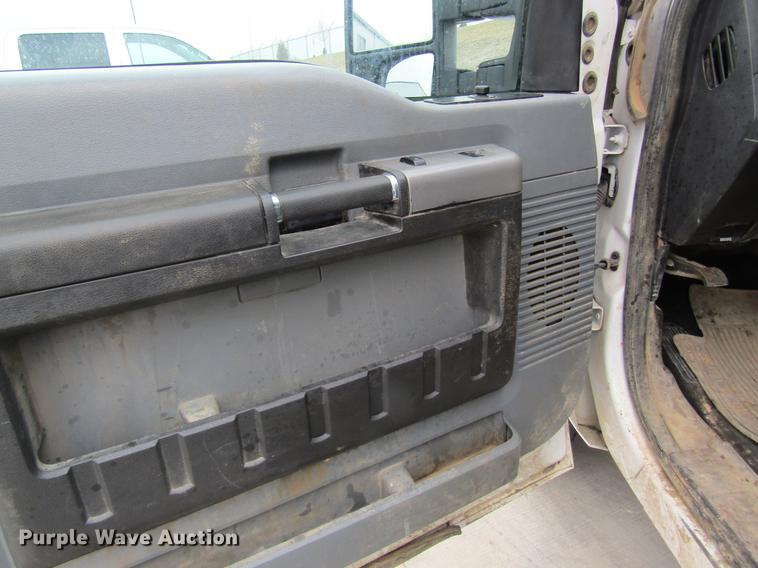 image for item DB9767 2013 Ford F250 Super Duty SuperCab pickup truck