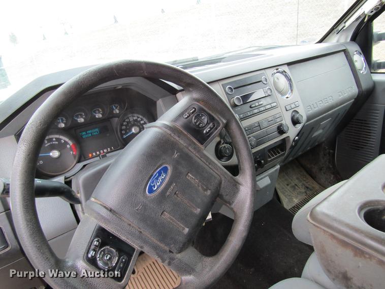image for item DB9767 2013 Ford F250 Super Duty SuperCab pickup truck