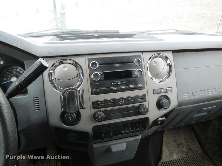 image for item DB9767 2013 Ford F250 Super Duty SuperCab pickup truck