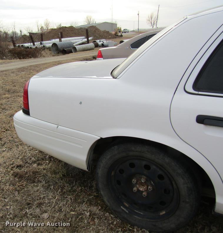 image for item DB9769 2007 Ford Crown Victoria Police Interceptor