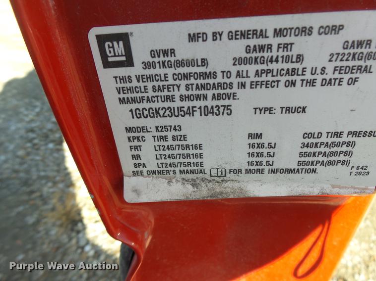 image for item DB9781 2004 Chevrolet Silverado 2500 Crew Cab pickup truck