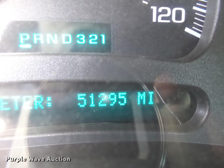 image for item DB9781 2004 Chevrolet Silverado 2500 Crew Cab pickup truck