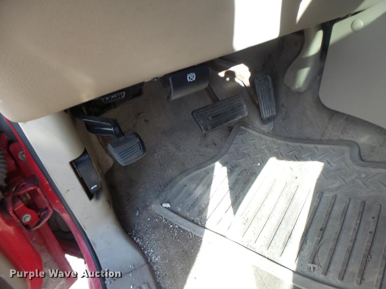 image for item DB9781 2004 Chevrolet Silverado 2500 Crew Cab pickup truck