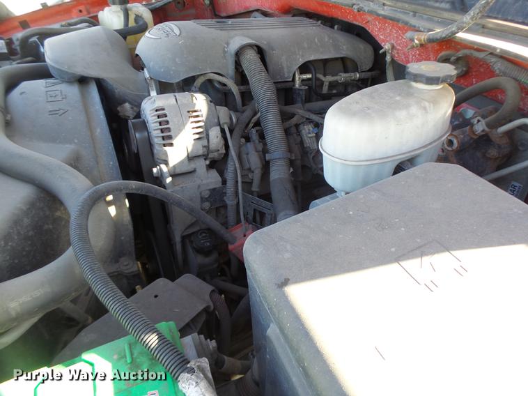 image for item DB9781 2004 Chevrolet Silverado 2500 Crew Cab pickup truck