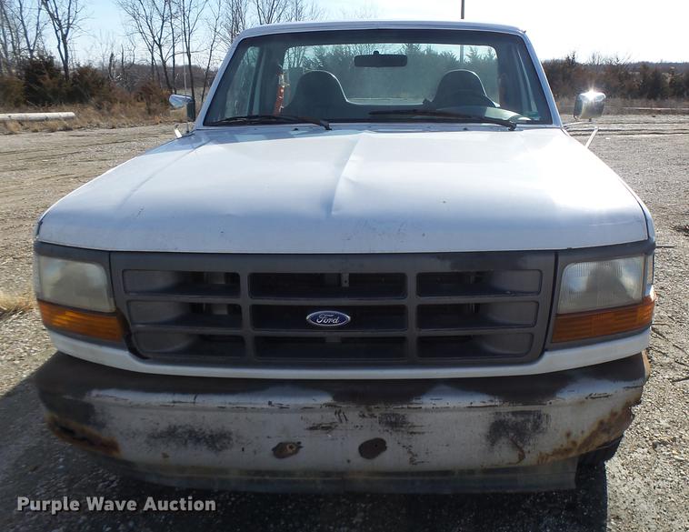 image for item DB9782 1996 Ford F150 pickup truck