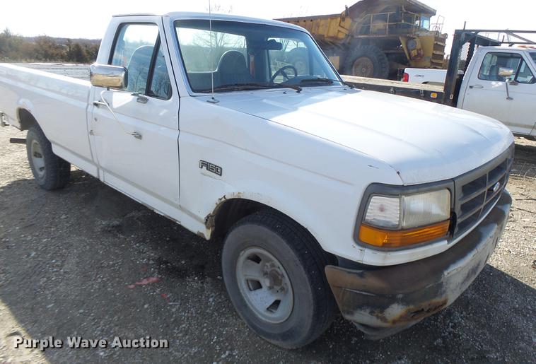 image for item DB9782 1996 Ford F150 pickup truck