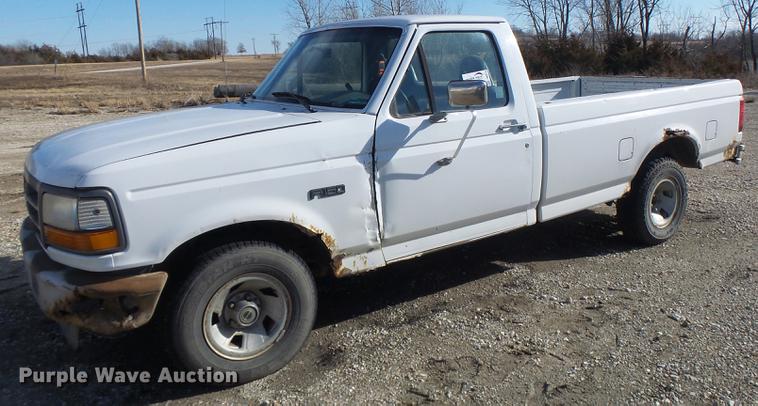 image for item DB9782 1996 Ford F150 pickup truck