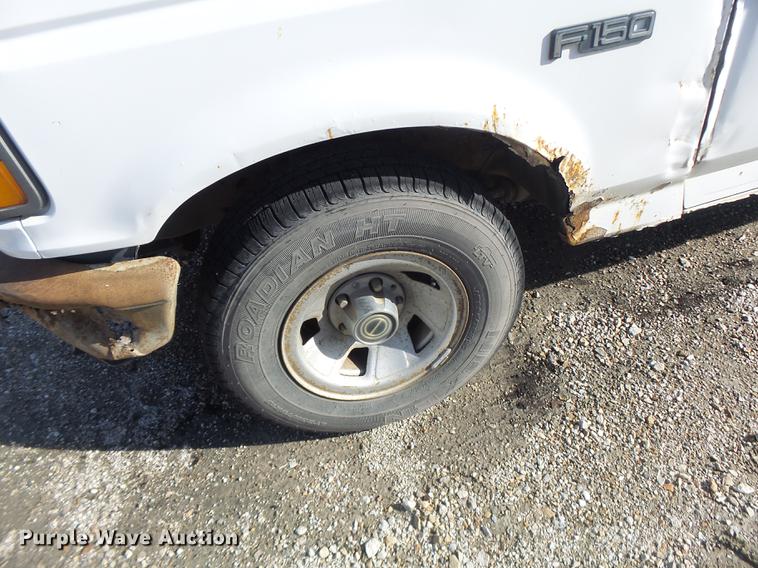 image for item DB9782 1996 Ford F150 pickup truck