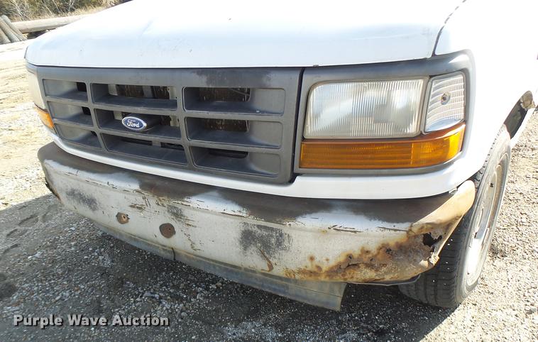 image for item DB9782 1996 Ford F150 pickup truck