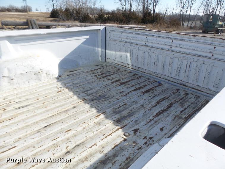 image for item DB9782 1996 Ford F150 pickup truck